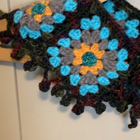 Unique handmade crochet collar - Picture 3 of 5